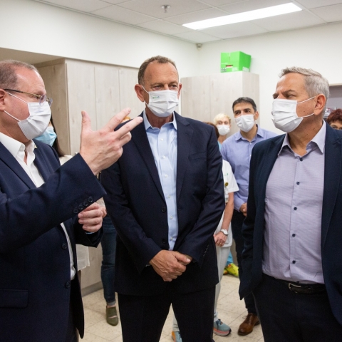 שר הבריאות ביקר בבית החולים בילינסון - בריאות בפתח תקווה