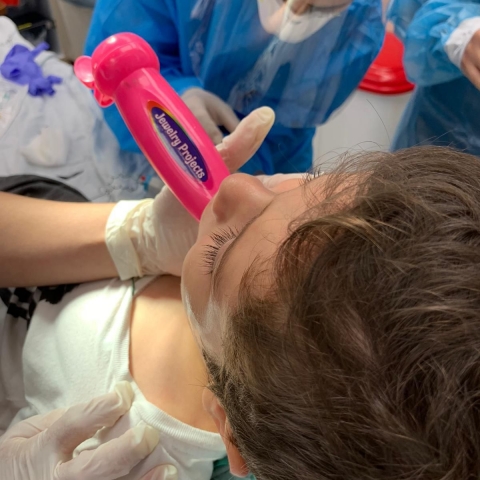 ממשחק תמים של 'רופאה וחולה' לסכנת חיים: חייו של ילד בן 4.5 ניצלו לאחר ניתוח להוצאת צעצוע שנתקע בפיו - בריאות בפתח תקווה