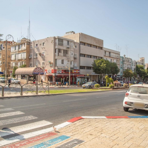 מניה חינם כחול לבן בפתח תקווה - חדשות בפתח תקווה