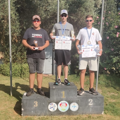 יובל בן ישראל, תלמיד יב' מפתח תקווה, אלוף הארץ בהטסת טיסני אווירובטיקה - ספורט בפתח תקווה