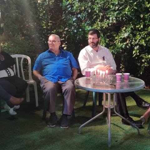 מטה המאבק נגד תכנית כביש 40 וסגירת הצמתים נפגש עם שרת הקליטה פנינה תמנו שטה - חדשות בפתח תקווה