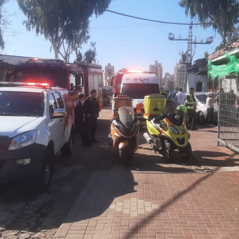 פועל נהרג לאחר שנלכד במכונה במפעל בא.ת סגולה - חדשות בפתח תקווה