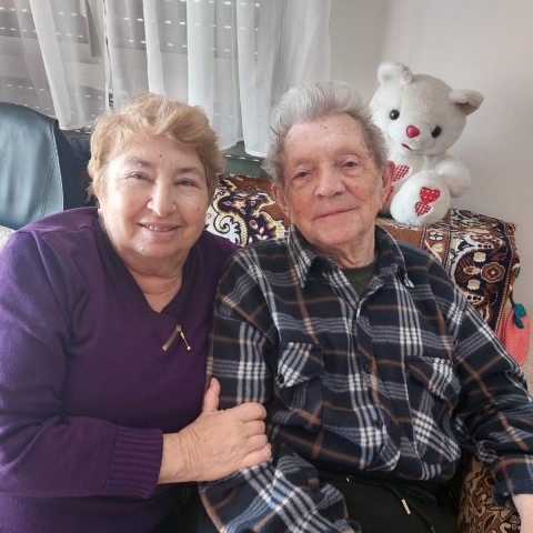 בעיניים של יוליה ויפים מדובר במלחמת אחים - קהילות בפתח תקווה