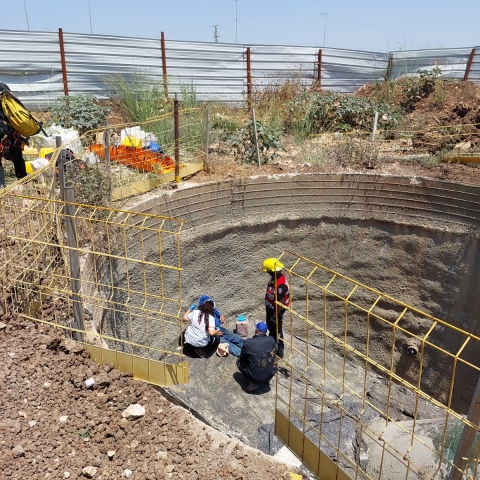 חולץ אדם שנפל לבור במצב קל - חדשות בפתח תקווה