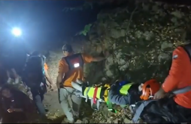 170 מטיילות מאולפנה בפתח תקווה חולצו בנחל יגור לאחר שנקלעו לחשיכה, ללא אמצעי תאורה ומים (וידאו) - חדשות בפתח תקווה