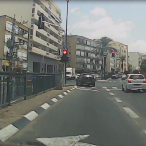 לא עוצרים באדום - חדשות בפתח תקווה