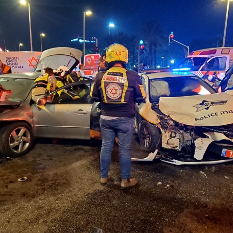 4 פצועים בתאונת דרכים בדרך ז'בוטינסקי פינת רח' קפלן בפתח תקווה - חדשות בפתח תקווה