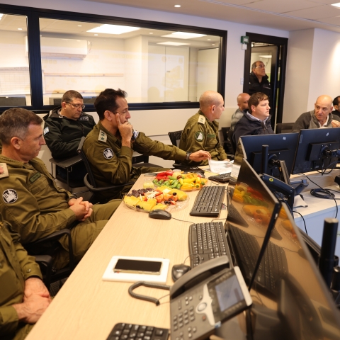 מפקד פיקוד העורף האלוף רפי מילוא קיים סיור מקצועי בפתח תקוה - חדשות בפתח תקווה