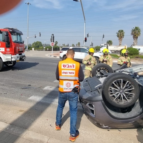 3 פצועים בתאונה סמוך למחלף התקווה - חדשות בפתח תקווה