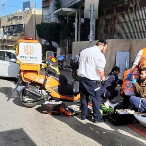 מתקין סורגים מפתח תקווה פירק סורגים בבני ברק, נפל מגובה של 4 קומות ונהרג - חדשות בפתח תקווה