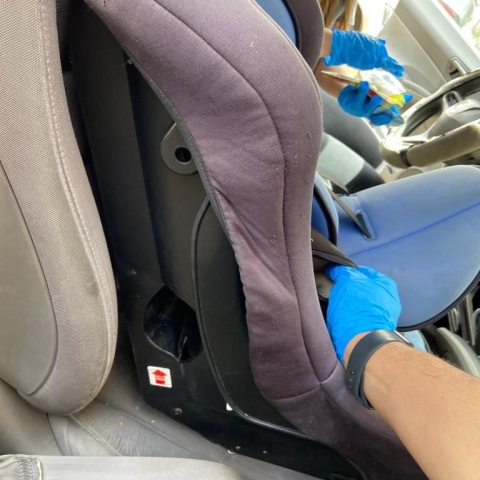 סחר בקוקאין עם בתו בת ה-4 והחביא סמים בתוך כסא התינוק ברכב - חדשות בפתח תקווה