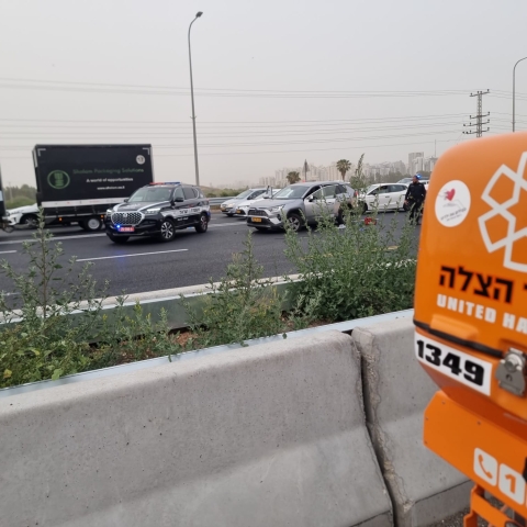 גנב רכב נורה ע"י שוטרים כשניסה להימלט ממחסום - חדשות בפתח תקווה