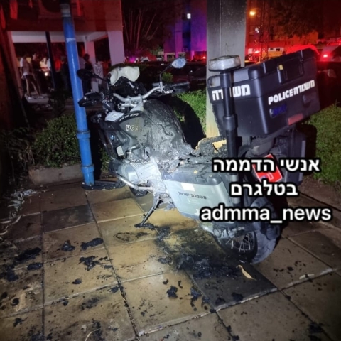 תושב פתח תקווה חשוד בהצתת אופנוע משטרתי - חדשות בפתח תקווה