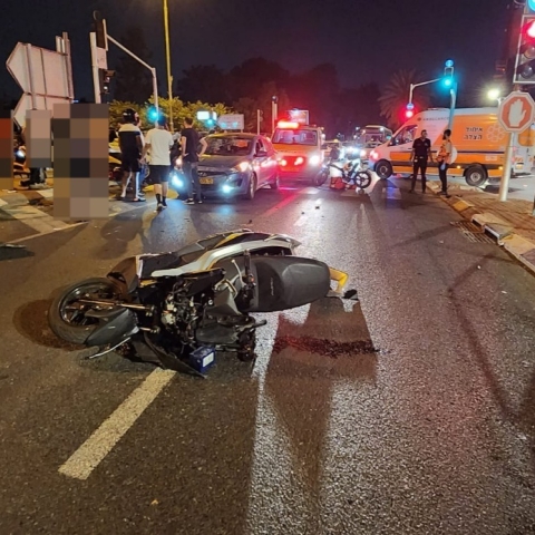 בת 14 שרכבה על קורקינט חשמלי ובן 16 שרכב על אופנוע נפצעו בינוני ב-2 תאונות בפתח תקווה - חדשות בפתח תקווה