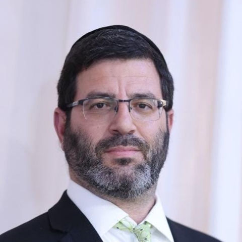 פעיל הציבור ירון קדושים תובע את רמי גרינברג על סך 350 אלף ש"ח - חדשות בפתח תקווה