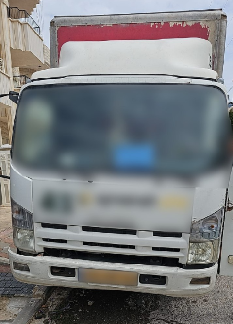 נהג במשאית באזור פ"ת וכפר קאסם - ללא רישיון - חדשות בפתח תקווה