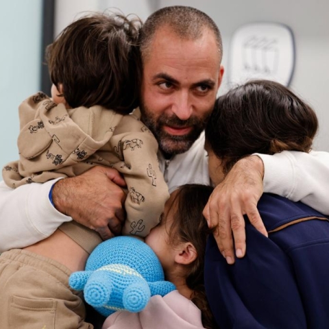 משפחתו נחטפה ושוחררה והוא מצא את התקווה בביה"ח שניידר - חדשות בפתח תקווה
