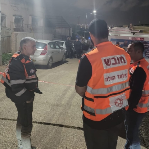 צעירה נורתה ברחוב, פונתה לבילינסון במצב קשה - חדשות בפתח תקווה