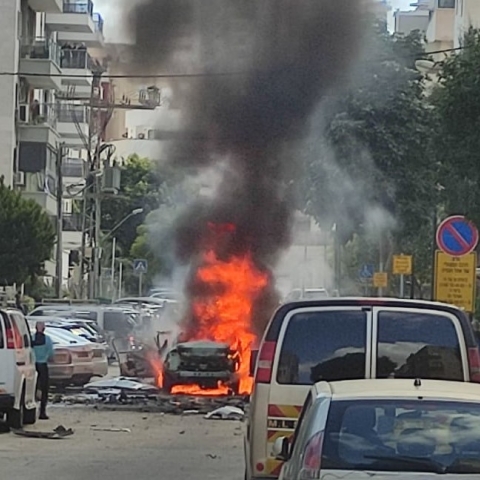 פיצוץ עז ברחוב ברנדה במרכז השקט של פ"ת - חדשות בפתח תקווה