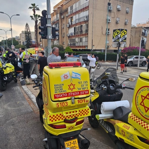 פגעה בהולכת הרגל למוות והמשיכה בנסיעתה ופגעה ברכב נוסף בו ישבו אם ו -2 ילדים - חדשות בפתח תקווה
