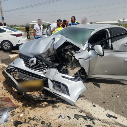 פצוע אנוש ו-2 פצועות קשה בתאונת דרכים במחלף קסם. - חדשות בפתח תקווה