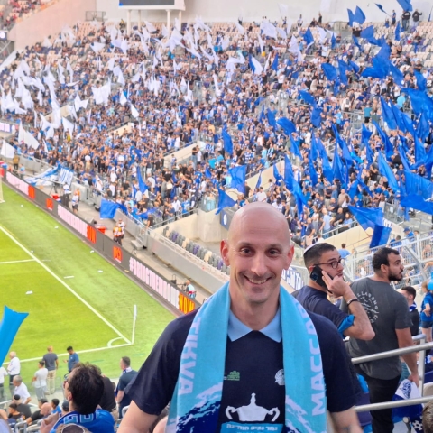  חבר מועצת עיר שהוא גם אוהד מושבע של מכבי פ"ת - ספורט בפתח תקווה