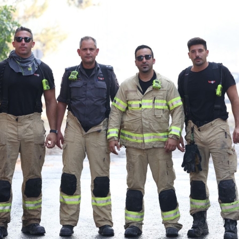 לוחמי אש מתחנת פ"ת בסיוע לצפון - חדשות בפתח תקווה