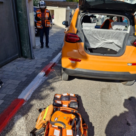היום (שישי) בגבעת שמואל: נפל מגובה כשפירק את הסוכה - נקבע מותו בבית החולים - חדשות בפתח תקווה