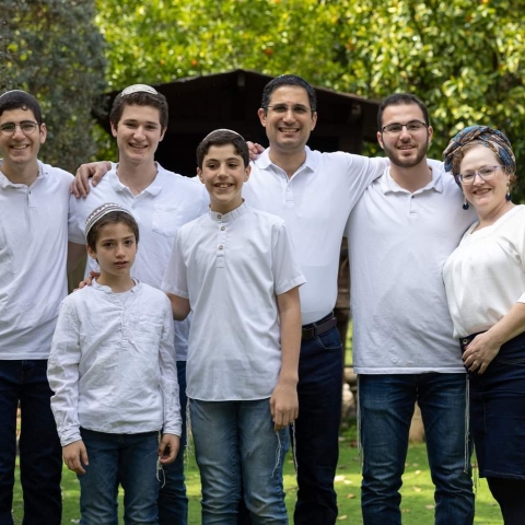 בניה בדלוב מפ"ת נפטר בפתאומיות לאחר שאחיו נפצע קשה בעזה - חדשות בפתח תקווה