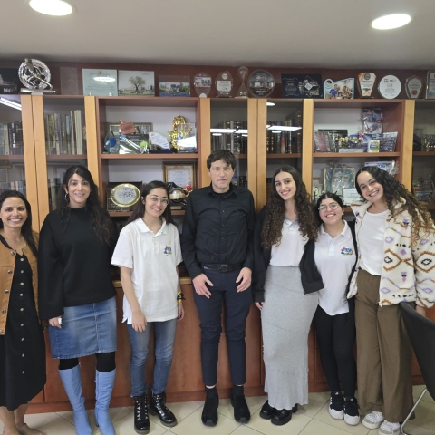 יש המשך להנהגה הפוליטית בפתח תקוה - חינוך בפתח תקווה