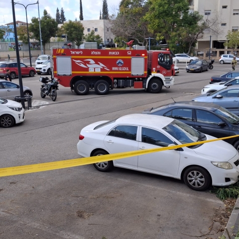 תלמידי בית ספר ודיירי ובניין מגורים בפתח תקווה פונו בשל דליפת גז - חדשות בפתח תקווה