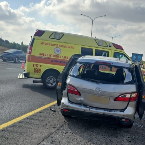 ללא בושה: האישה נהרגה בתאונה בכביש 6, נהג הגרר גנב את כרטיס האשראי של בעלה - חדשות בפתח תקווה