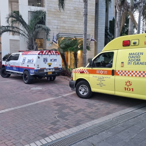 גבר כבן 60 נמצא ללא רוח חיים בדירתו בפתח תקווה - חדשות בפתח תקווה