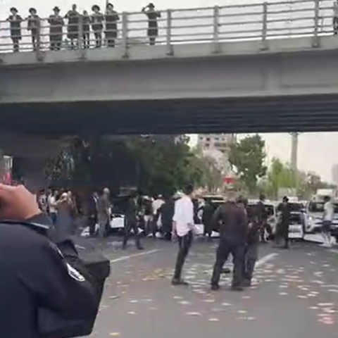כביש 4 לקראת פסח: מפגיני הפלג הירושלמי חסמו את הכביש וקראו לשוטרים "נאצים" - חדשות בפתח תקווה