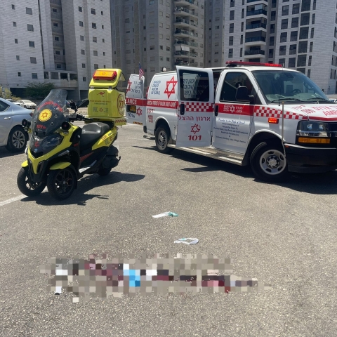 רוכב אופניים בן 39 נהרג בתאונה במעורבות מיניבוס - חדשות בפתח תקווה