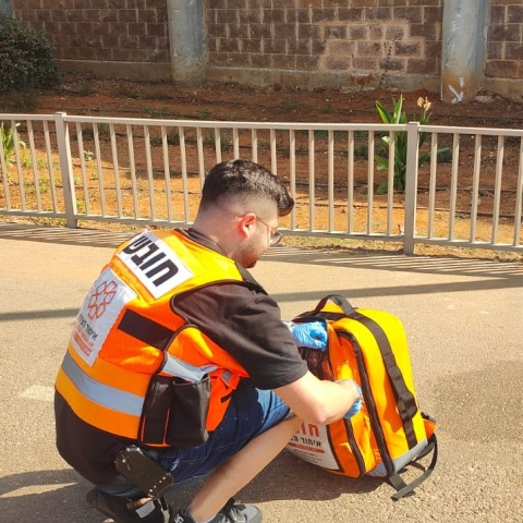 נער שרכב על קורקינט חשמלי נפצע בתאונת דרכים בפתח תקווה - חדשות בפתח תקווה