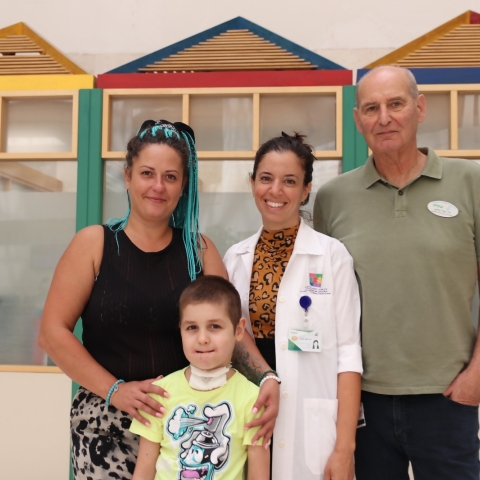 אחרי 8 שנים: רומן בן ה-9 הצליח לפתוח את פיו מחדש בזכות ניתוח מורכב בשניידר - בריאות בפתח תקווה