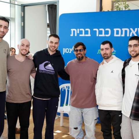 אבינתן אור השתחרר מבילינסון, גם יתר השבים צפויים להשתחרר בקרוב - צפו באירוע הפרידה המרגש - בריאות בפתח תקווה