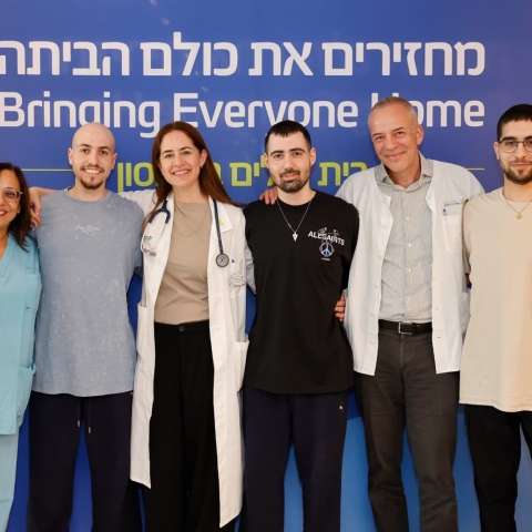 אביתר דוד כיבה את האורות – והלב התמלא - צפו - בריאות בפתח תקווה
