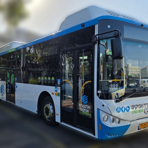 35 אוטובוסים חדשים ממונעי גז טבעי הצטרפו למערך התחבורה בפתח תקווה - תחבורה בפתח תקווה