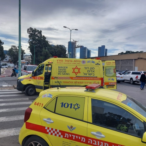 רוכב אופנוע נפגע מרכב בפתח תקווה - מצבו קשה מאד - חדשות בפתח תקווה