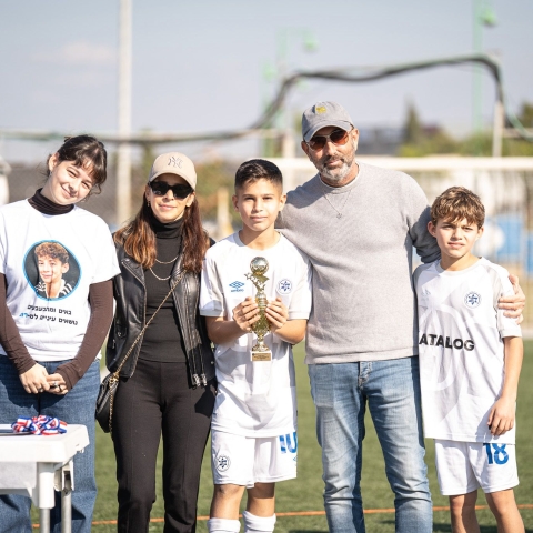 טורניר כדורגל נוער וטקס מרגש לזכרו של רום וילדר - ספורט בפתח תקווה