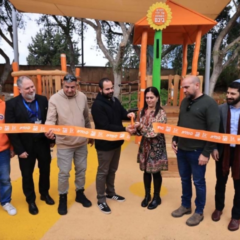 מגרש משחקים לזכרם של אריאל וכפיר ביבס ז"ל נחנך בפתח תקווה - בריאות בפתח תקווה