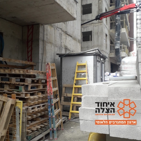 פועל נפל מקומה 3 במהלך עבודתו באתר בניה ברח' סלנט בפתח תקווה - חדשות בפתח תקווה
