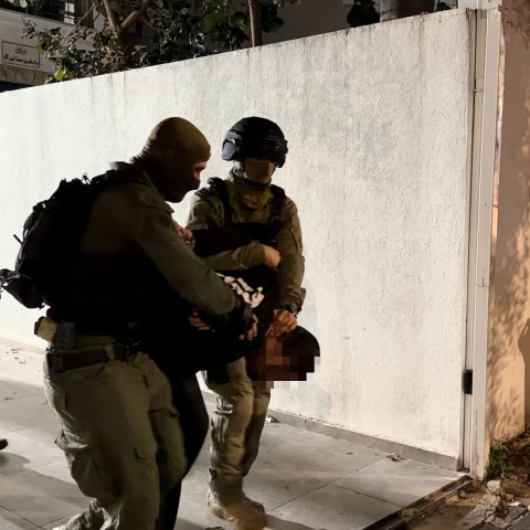 תחמושת מצה״ל, מטעני חבלה וסמים: חמישה נעצרו בפשיטה בכפר קאסם וג׳לג׳וליה - חדשות בפתח תקווה