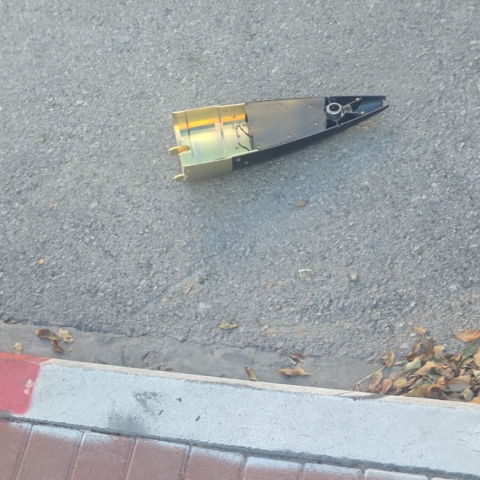 גם היום: מספר חלקי טילים ומיירטים נפלו ברחבי פתח תקווה - חדשות בפתח תקווה