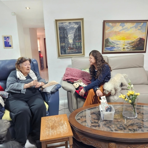 הכלבה בילי ממשיכה לטייל בפתח תקווה - בעלי חיים בפתח תקווה