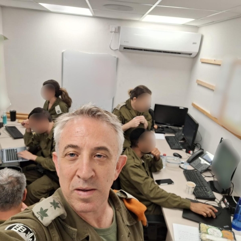 האיש שמחבר בין כולם ברגעי חירום: מפקד יקל״ר פתח תקווה - חדשות בפתח תקווה
