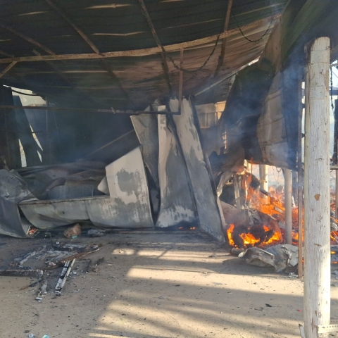 אותר אדם ללא רוח חיים בשריפת מבנה סמוך לפתח תקווה - חדשות בפתח תקווה