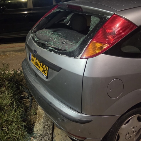 כרגיל: פיצוץ עז בעקבות רימון רסס שהושלך לעבר בית פרטי - חדשות בפתח תקווה